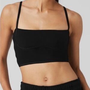 Alo airbrush streamlined bra tank black